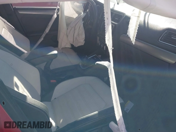 2016 Volkswagen Jetta Sport с VIN 3VWD17AJXGM318744, выставлен на аукционе IAAI как лот 41048705 с пробегом Не указан миль и . История ставок и продаж доступна на DreamBid. Изображение 5.