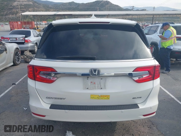 2018 Honda Odyssey Elite with VIN 5FNRL6H90JB024046, listed as a IAAI auction lot 42020880 with 45,536 mi miles. Bid and sale history available at carsss.com. Image 16.