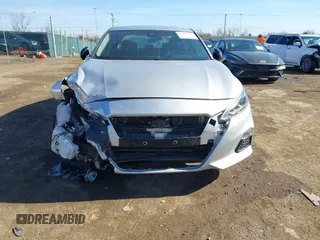 2020 Nissan Altima 2.5 SR with VIN 1N4BL4CV9LC234550, listed as a IAAI auction lot 41895070 with 58,707 mi miles. Bid and sale history available at carsss.com. Image 6.