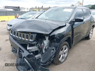 2018 Jeep Compass Altitude with VIN 3C4NJDBB0JT484409, listed as a IAAI auction lot 41656179 with 85,436 mi miles and . Bid and sale history available at carsss.com. Image 17.