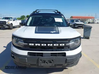 2023 Ford Bronco Sport Outer Banks z VIN 3FMCR9C69PRE08543, wystawiony jako IAAI lot #42086724 z przebiegiem 20 003 mil mil oraz . Historia ofert i sprzedaży dostępna na DreamBid. Obrazek 12.