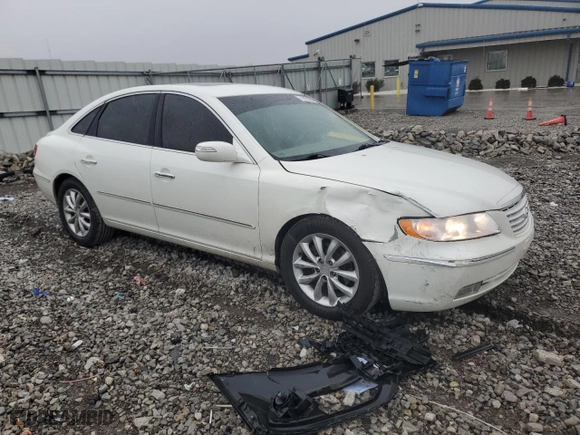 2007 Hyundai Azera SE with VIN KMHFC46F47A171001, listed as a Copart auction lot 43953835 with 217,443 mi miles and Salvage Title. Bid and sale history available at carsss.com. Image 4.