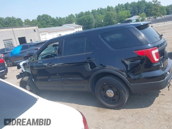 2017 Ford Police Interceptor Utility with VIN 1FM5K8AR3HGA13237, listed as a IAAI auction lot 42663187 with 110,687 mi miles and . Bid and sale history available at DreamBid. Image 15.
