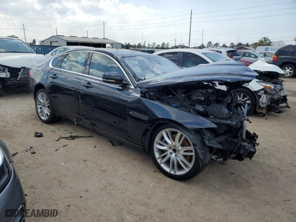 2016 Jaguar XF 35t Prestige with VIN SAJBE4BV0GCY09695, listed as a Copart auction lot 42502473 with 62,923 mi miles and Salvage Title. Bid and sale history available at carsss.com. Image 4.