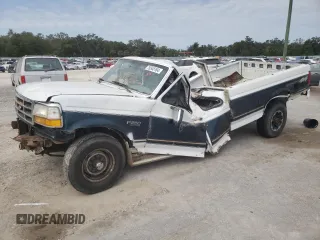 1995 Ford F-250 HD with VIN 1FTHX26G3SKC17015, listed as a Copart auction lot 76345164 with Not Provided miles and Non Repairable. Bid and sale history available at carsss.com. Image 1.