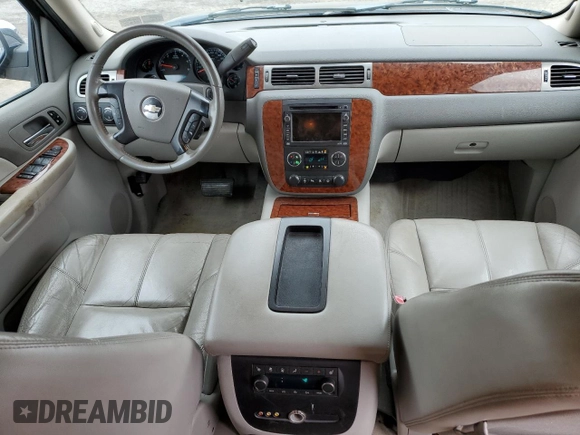 2008 Chevrolet Suburban LTZ with VIN 3GNFK16308G105020, listed as a Copart auction lot 51494565 with 190,246 mi miles and Salvage Title. Bid and sale history available at carsss.com. Image 8.