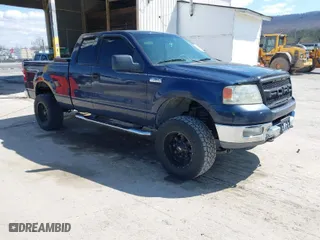 2004 Ford F-150 XLT with VIN 1FTPX14524NC33702, listed as a IAAI auction lot 41994580 with 129,496 mi miles. Bid and sale history available at carsss.com. Image 1.