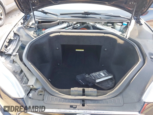 2014 Tesla Model S 60 with VIN 5YJSA1H12EFP39873, listed as a IAAI auction lot 42443414 with 132,773 mi miles and . Bid and sale history available at DreamBid. Image 10.