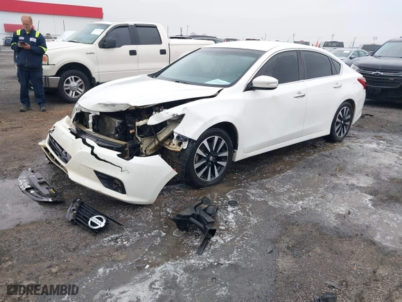 2018 Nissan Altima 2.5 SV with VIN 1N4AL3AP5JC216408, listed as a IAAI auction lot 41481988 with 216,407 mi miles. Bid and sale history available at carsss.com. Image 17.