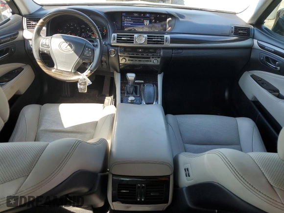 2015 Lexus LS 460 z VIN JTHBL5EF3F5137129, wystawiony jako Copart lot #54654675 z przebiegiem 62 489 mil mil oraz Szkoda całkowita • Salvage title. Historia ofert i sprzedaży dostępna na DreamBid. Obrazek 8.