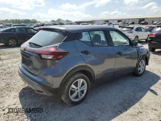 2023 Nissan Kicks S z VIN 3N1CP5BVXPL543869, wystawiony jako Copart lot #56141445 z przebiegiem 18 120 mil mil oraz Szkoda całkowita • Salvage title. Historia ofert i sprzedaży dostępna na DreamBid. Obrazek 3.