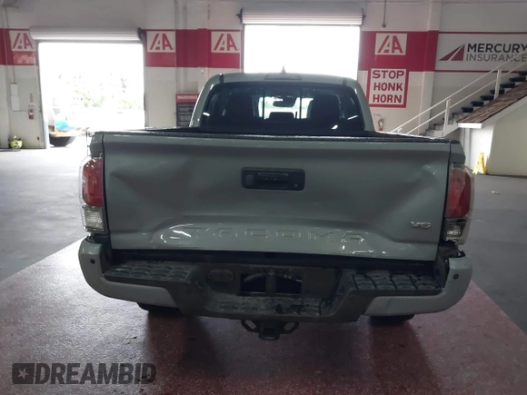 2021 Toyota Tacoma SR5 z VIN 3TMDZ5BN5MM114494, wystawiony jako IAAI lot #41723032 z przebiegiem 54 477 mil mil oraz . Historia ofert i sprzedaży dostępna na DreamBid. Obrazek 16.