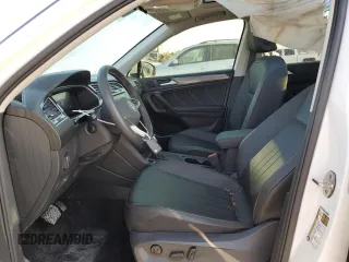 2024 Volkswagen Tiguan SE z VIN 3VVNB7AX8RM013904, wystawiony jako Copart lot #53521455 z przebiegiem 13 477 mil mil oraz Szkoda całkowita • Salvage title. Historia ofert i sprzedaży dostępna na DreamBid. Obrazek 7.