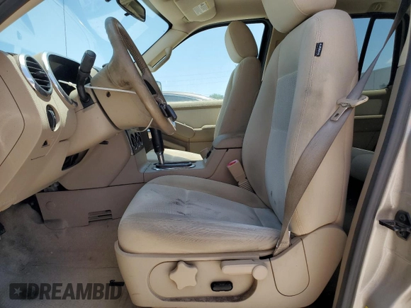 2007 Ford Explorer XLT z VIN 1FMEU63E57UA67552, wystawiony jako Copart lot #55170325 z przebiegiem 158 822 mil mil oraz Czysty tytuł • Clean title. Historia ofert i sprzedaży dostępna na DreamBid. Obrazek 7.