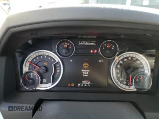 2019 Ram 1500 Big Horn z VIN 1C6RR7TT0KS576634, wystawiony jako Copart lot #79621964 z przebiegiem 108 614 mil mil oraz Szkoda całkowita • Salvage title. Historia ofert i sprzedaży dostępna na DreamBid. Obrazek 9.