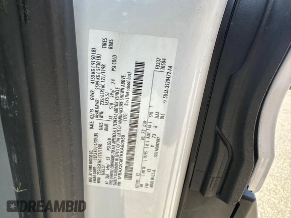 2019 Ford Transit Passenger XL z VIN 1FBAX2CM7KKA60959, wystawiony jako Copart lot #56836625 z przebiegiem 281 088 mil mil oraz Tytuł czysty. Historia ofert i sprzedaży dostępna na DreamBid. Obrazek 10.