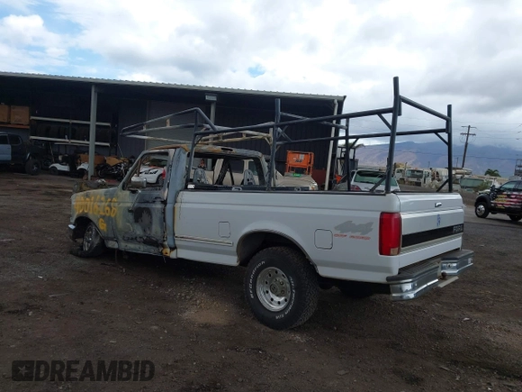 1996 Ford F-150 with VIN 1FTEF14H9TNA12410, listed as a IAAI auction lot 40016268 with 1 mi miles. Bid and sale history available at carsss.com. Image 3.