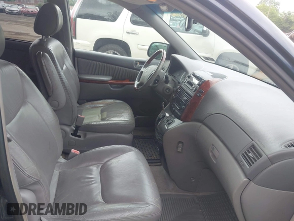2004 Toyota Sienna XLE z VIN 5TDBA22C74S001710, wystawiony jako IAAI lot #42361624 z przebiegiem 265 865 mil mil oraz . Historia ofert i sprzedaży dostępna na DreamBid. Obrazek 5.