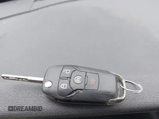 2018 Ford F-150 XL z VIN 1FTEW1CP1JKF15209, wystawiony jako IAAI lot #42048362 z przebiegiem 95 882 mil mil oraz . Historia ofert i sprzedaży dostępna na DreamBid. Obrazek 11.