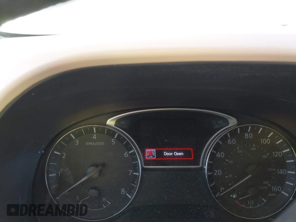 2018 Nissan Pathfinder SV with VIN 5N1DR2MN8JC618011, listed as a IAAI auction lot 41482884 with 113,915 mi miles. Bid and sale history available at carsss.com. Image 7.