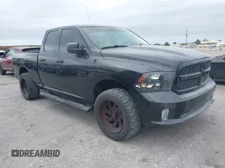 2018 Ram 1500 Express z VIN 1C6RR6FT3JS238844, wystawiony jako IAAI lot #41599850 z przebiegiem 65 069 mil mil oraz . Historia ofert i sprzedaży dostępna na DreamBid. Obrazek 1.