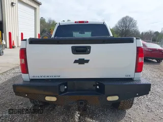 2009 Chevrolet Silverado 1500 LTZ with VIN 3GCEK33M19G162955, listed as a IAAI auction lot 41851348 with 203,553 mi miles and . Bid and sale history available at DreamBid. Image 17.