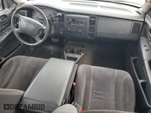 2004 Dodge Dakota Sport z VIN 1D7HG38K04S740136, wystawiony jako Copart lot #57356795 z przebiegiem 181 507 mil mil oraz Tytuł czysty. Historia ofert i sprzedaży dostępna na DreamBid. Obrazek 8.