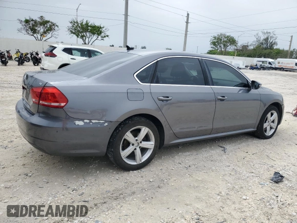 2012 Volkswagen Passat SE z VIN 1VWBP7A32CC063994, wystawiony jako Copart lot #59270995 z przebiegiem 169 999 mil mil oraz Szkoda całkowita • Salvage title. Historia ofert i sprzedaży dostępna na DreamBid. Obrazek 3.