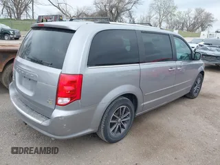 2017 Dodge Grand Caravan SXT with VIN 2C4RDGCG2HR842871, listed as a IAAI auction lot 42074716 with 174,227 mi miles and . Bid and sale history available at DreamBid. Image 4.