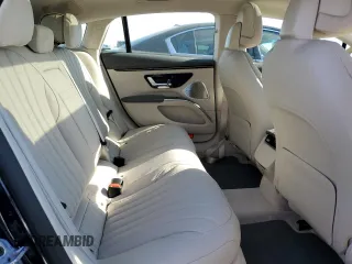 2022 Mercedes-Benz EQS with VIN W1KCG2DB1NA015422, listed as a Copart auction lot 61472114 with 13,429 mi miles and Salvage Title. Bid and sale history available at carsss.com. Image 10.