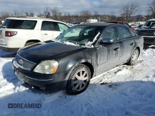 2005 Ford Five Hundred Limited with VIN 1FAHP28105G177532, listed as a Copart auction lot 89211425 with 105,114 mi miles and Clean Title. Bid and sale history available at carsss.com. Image 1.