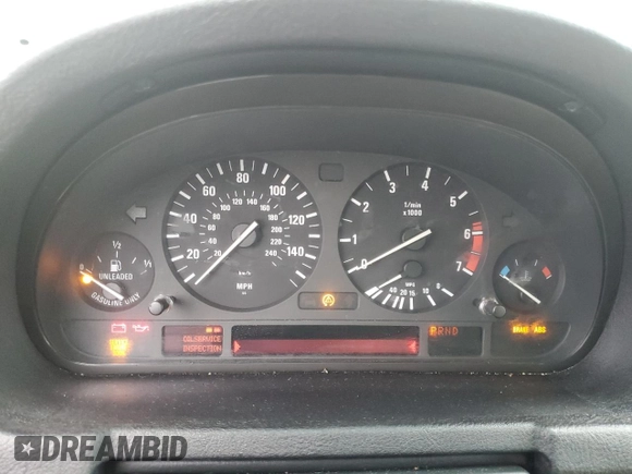2001 BMW X5 4.4i with VIN WBAFB33581LH25620, listed as a Copart auction lot 84334934 with 0 mi miles and Clean Title. Bid and sale history available at carsss.com. Image 9.