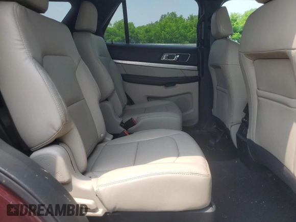 2019 Ford Explorer XLT с VIN 1FM5K7D81KGA85901, выставлен на аукционе Copart как лот 60376215 с пробегом 43 573 миль миль и Списание • Salvage title. История ставок и продаж доступна на DreamBid. Изображение 11.