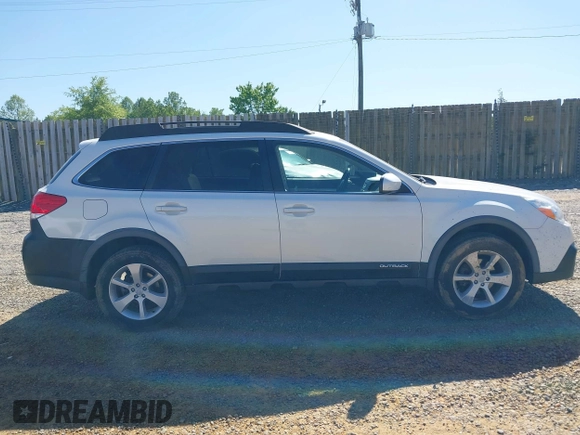 2013 Subaru Outback 2.5i Premium with VIN 4S4BRBCC9D3266732, listed as a IAAI auction lot 42146112 with 236,001 mi miles. Bid and sale history available at carsss.com. Image 13.