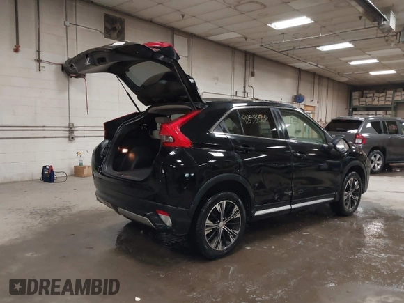 2018 Mitsubishi Eclipse Cross SE with VIN JA4AT5AA9JZ038799, listed as a IAAI auction lot 41858330 with 82,796 mi miles and . Bid and sale history available at DreamBid. Image 4.