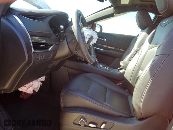 2021 Cadillac XT4 FWD Sport with VIN 1GYFZER44MF015178, listed as a Copart auction lot 84687224 with 46,190 mi miles and Salvage Title. Bid and sale history available at DreamBid. Image 7.