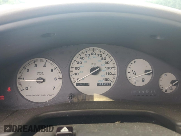 1993 Dodge Intrepid z VIN 2B3ED56F1PH641071, wystawiony jako Copart lot #62796754 z przebiegiem 131 285 mil mil oraz Czysty tytuł • Clean title. Historia ofert i sprzedaży dostępna na DreamBid. Obrazek 9.