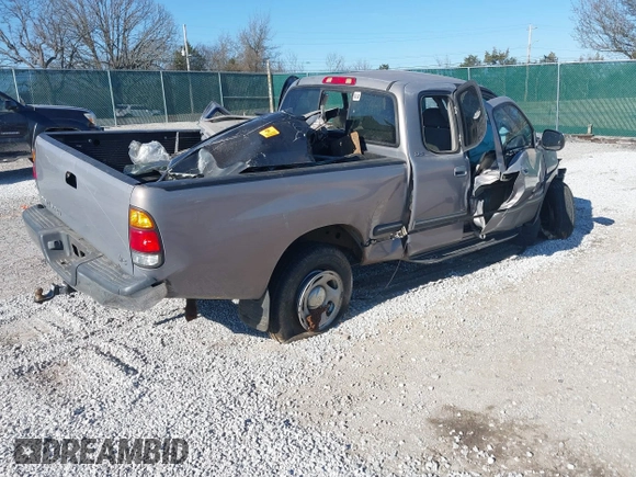 2000 Toyota Tundra SR5 with VIN 5TBRT3411YS096337, listed as a IAAI auction lot 41702651 with Not Provided miles and . Bid and sale history available at carsss.com. Image 4.