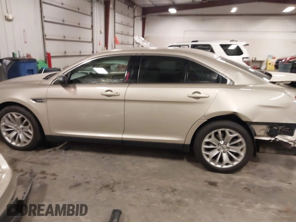 2018 Ford Taurus Limited с VIN 1FAHP2F87JG124059, выставлен на аукционе IAAI как лот 42080931 с пробегом 64 680 миль миль и . История ставок и продаж доступна на DreamBid. Изображение 14.