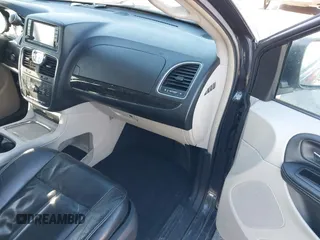 2014 Chrysler Town & Country Limited with VIN 2C4RC1GGXER176316, listed as a IAAI auction lot 41423119 with 150,109 mi miles and . Bid and sale history available at DreamBid. Image 5.