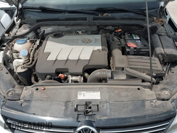 2012 Volkswagen Jetta TDI w/Premium & Nav with VIN 3VWLL7AJXCM359181, listed as a IAAI auction lot 42110771 with 148,547 mi miles and . Bid and sale history available at DreamBid. Image 10.