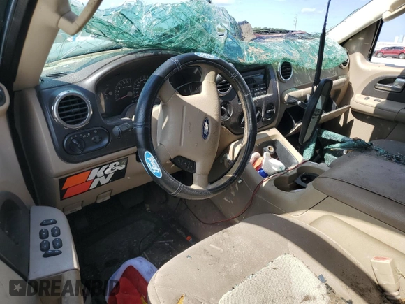 2004 Ford Expedition XLT with VIN 1FMPU16W94LB48958, listed as a Copart auction lot 56475765 with Not provided miles and Salvage title. Bid and sale history available at DreamBid. Image 8.