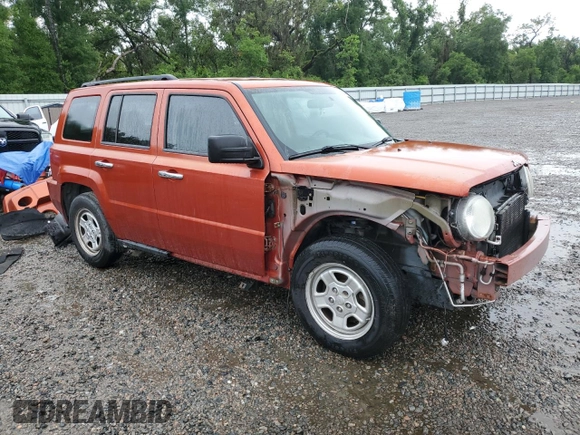 2010 Jeep Patriot Sport z VIN 1J4NF2GB8AD557735, wystawiony jako Copart lot #56532175 z przebiegiem 160 576 mil mil oraz Szkoda całkowita • Salvage title. Historia ofert i sprzedaży dostępna na DreamBid. Obrazek 4.