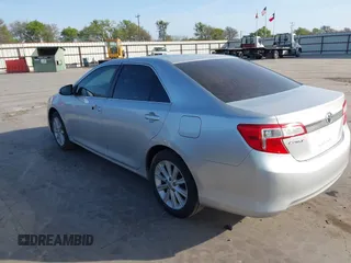 2013 Toyota Camry L with VIN 4T1BF1FK6DU686948, listed as a IAAI auction lot 41816907 with 174,811 mi miles. Bid and sale history available at carsss.com. Image 3.