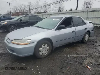 1998 Honda Accord DX z VIN 1HGCF8648WA183639, wystawiony jako Copart lot #49351645 z przebiegiem 89 526 mil mil oraz Nie do naprawy • Non repairable. Historia ofert i sprzedaży dostępna na DreamBid. Obrazek 1.