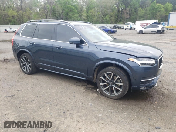 2018 Volvo XC90 Momentum with VIN YV4102PK6J1354167, listed as a Copart auction lot 50996875 with 77,124 mi miles and Salvage Title. Bid and sale history available at carsss.com. Image 4.
