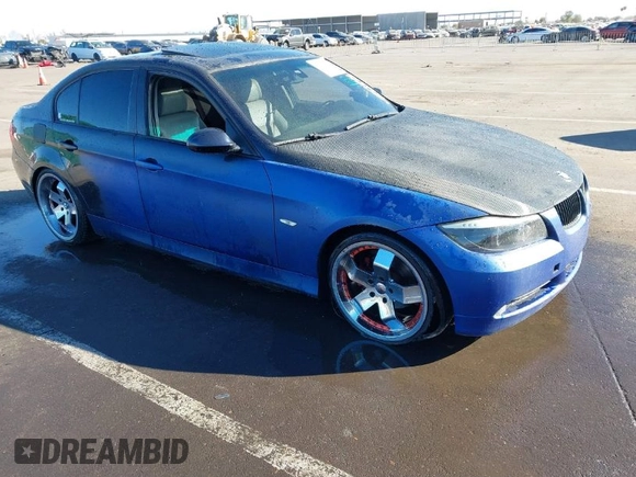 2006 BMW 3 Series 325i with VIN WBAVB17586NK34340, listed as a IAAI auction lot 41380590 with Not Provided miles. Bid and sale history available at carsss.com. Image 1.