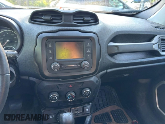 2020 Jeep Renegade Jeepster with VIN ZACNJBAB3LPL47283, listed as a Copart auction lot 57184485 with Not provided miles and Clean title. Bid and sale history available at DreamBid. Image 9.