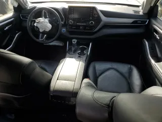 2021 Toyota Highlander Hybrid Limited with VIN 5TDYARAH2MS505811, listed as a Copart auction lot 79655894 with 84,430 mi miles and Salvage title. Bid and sale history available at DreamBid. Image 8.