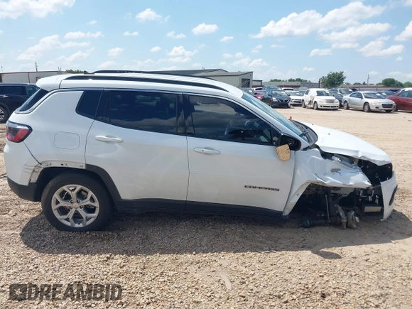 2024 Jeep Compass Latitude with VIN 3C4NJDBN4RT116966, listed as a IAAI auction lot 42562326 with 32,436 mi miles and . Bid and sale history available at DreamBid. Image 12.